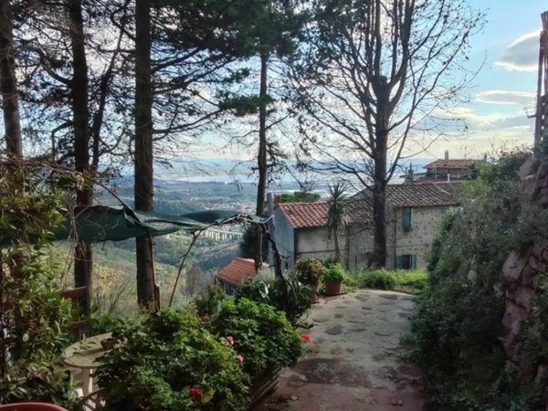 casa indipendente in vendita a Massarosa in zona Gualdo