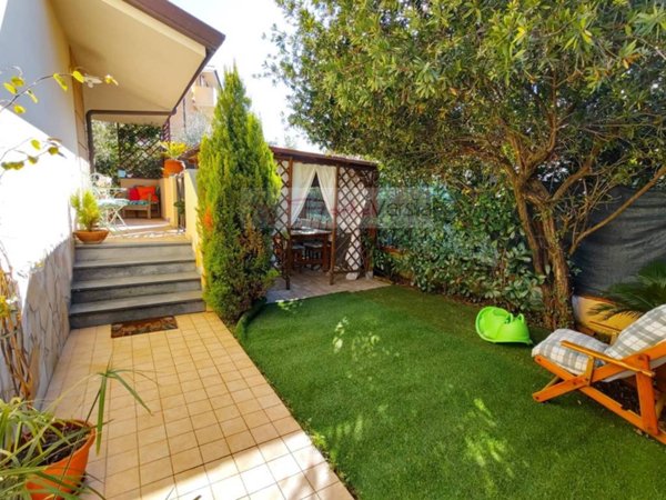 casa indipendente in vendita a Massarosa in zona Piano di Conca