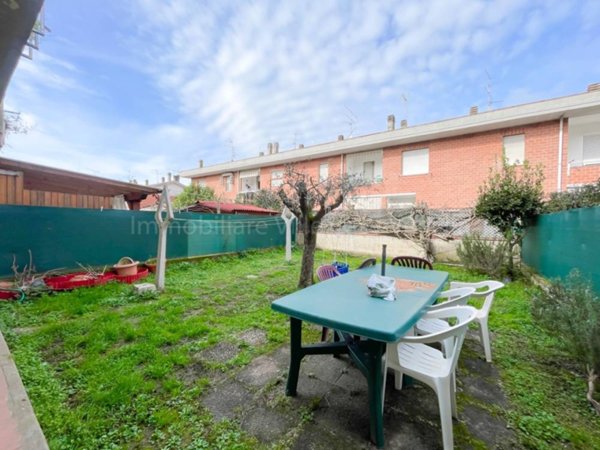 casa indipendente in vendita a Massarosa in zona Piano di Conca