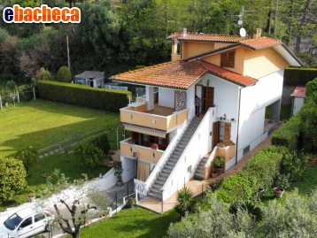 casa indipendente in vendita a Massarosa