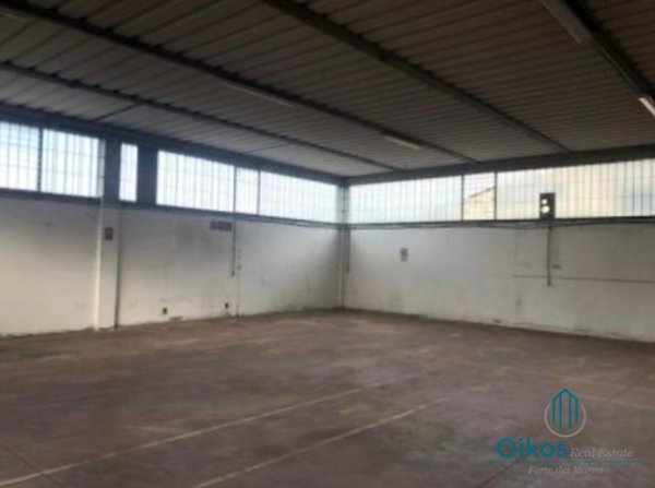 capannone in vendita a Massarosa