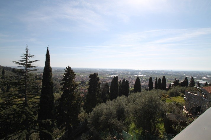 casa indipendente in vendita a Massarosa in zona Piano di Mommio