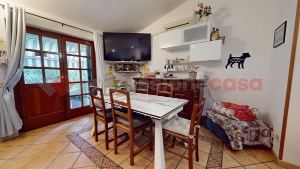 casa indipendente in vendita a Massarosa in zona Piano del Quercione