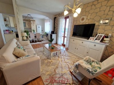 casa indipendente in vendita a Massarosa in zona Piano di Conca