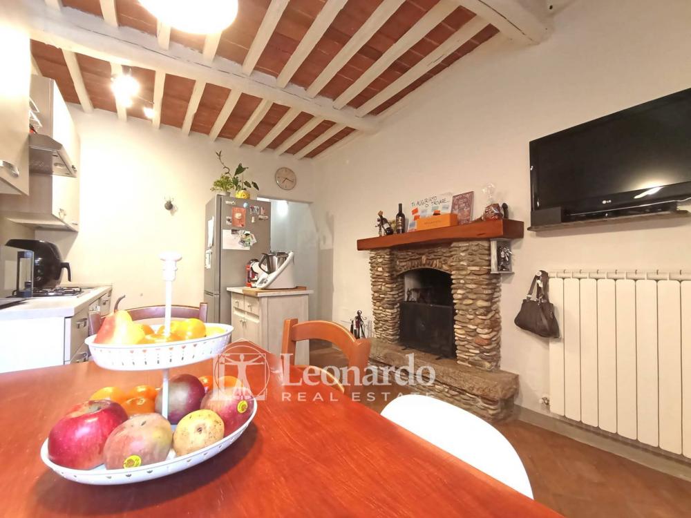 casa indipendente in vendita a Massarosa in zona Bozzano