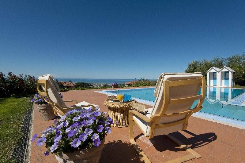 casa indipendente in vendita a Massarosa