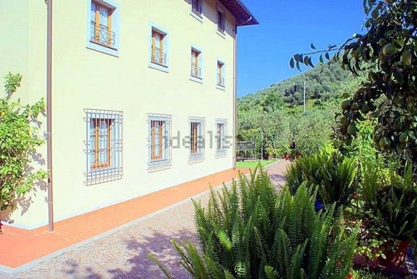 casa indipendente in vendita a Massarosa
