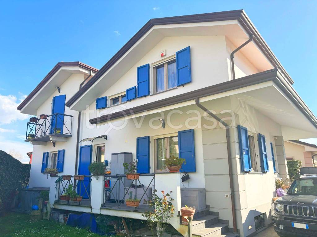 casa indipendente in vendita a Massarosa in zona Piano di Mommio