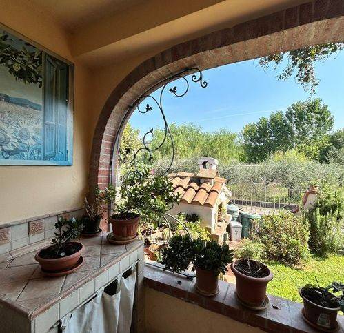 casa indipendente in vendita a Massarosa in zona Bozzano