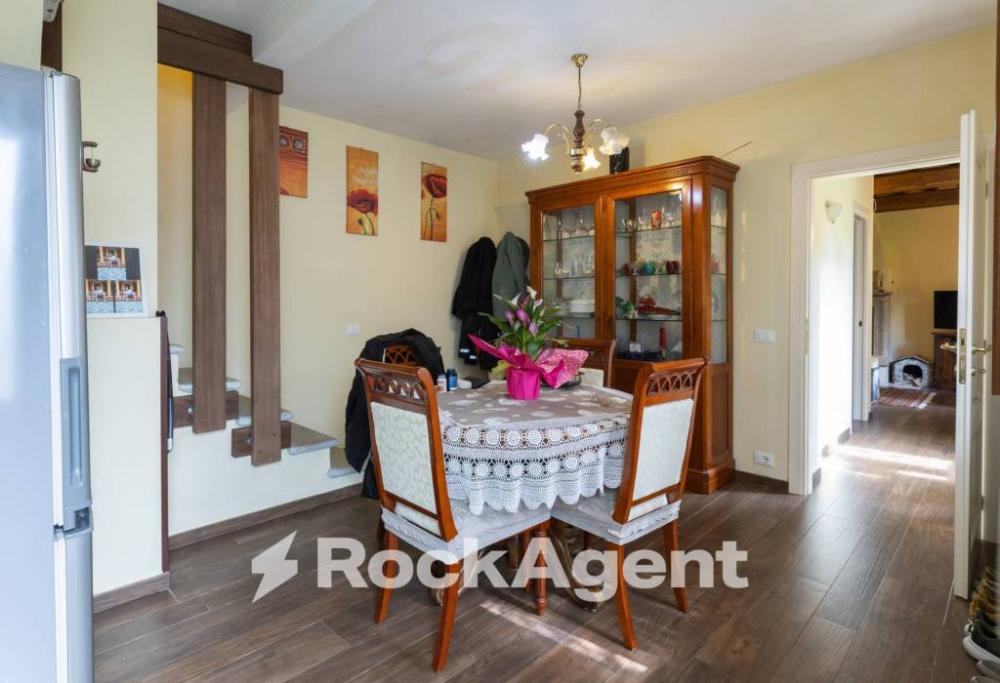 casa indipendente in vendita a Massarosa in zona Piano di Conca