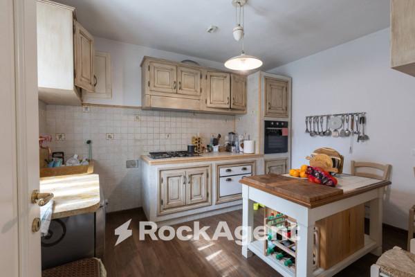 casa indipendente in vendita a Massarosa in zona Bozzano