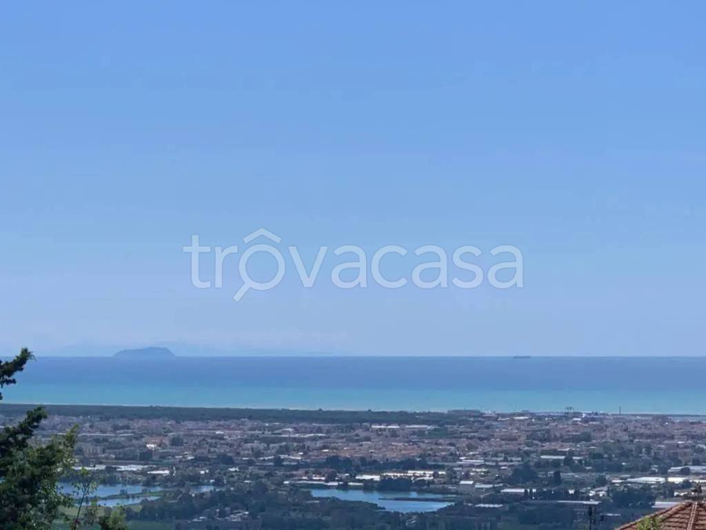 casa indipendente in vendita a Massarosa