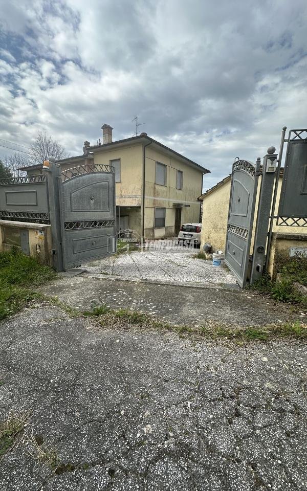 casa indipendente in vendita a Massarosa