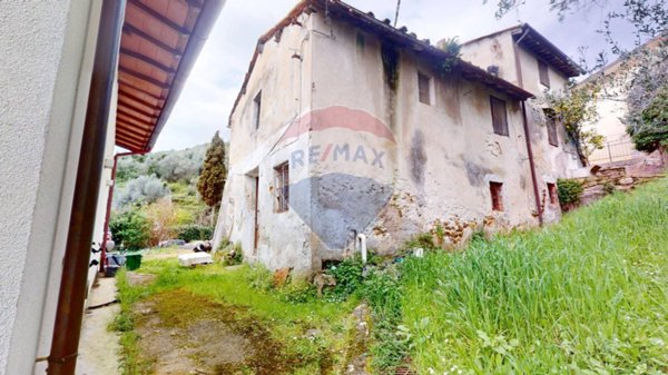 casa indipendente in vendita a Massarosa in zona Stiava