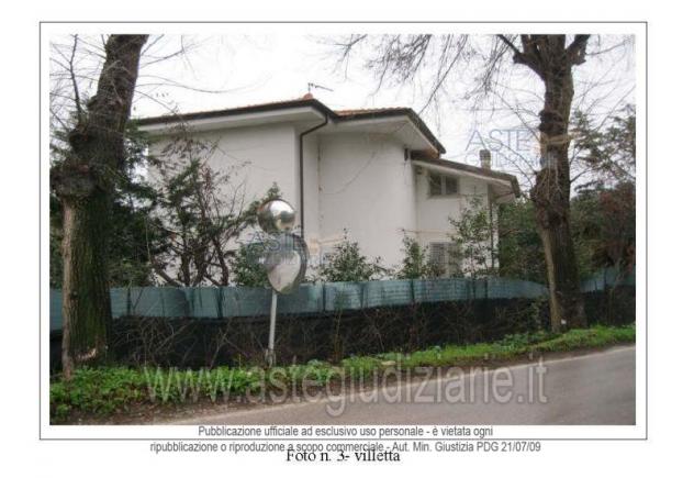 casa indipendente in vendita a Massarosa in zona Massaciuccoli