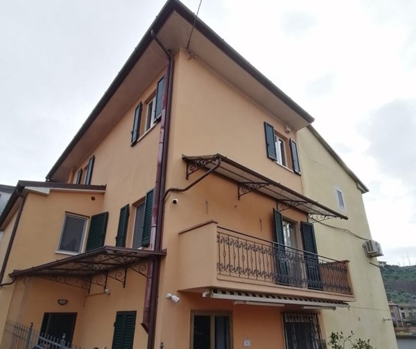 casa indipendente in vendita a Massarosa