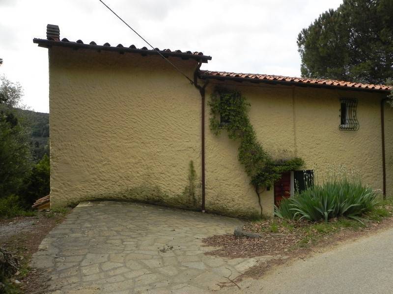 casa indipendente in vendita a Massarosa