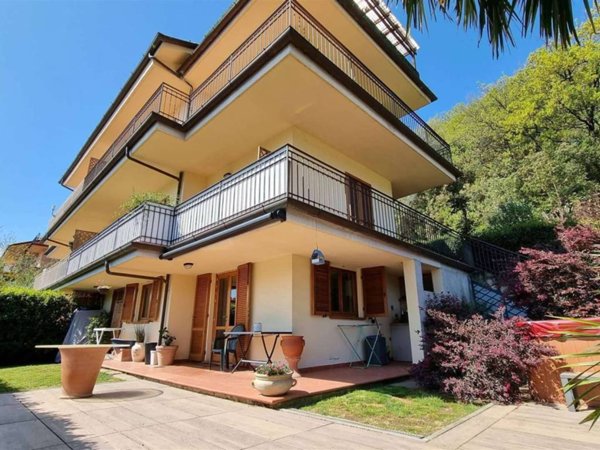 casa indipendente in vendita a Massarosa