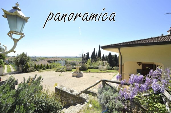 casa indipendente in vendita a Massarosa in zona Piano del Quercione