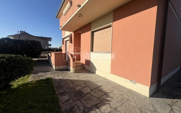 casa indipendente in vendita a Massarosa