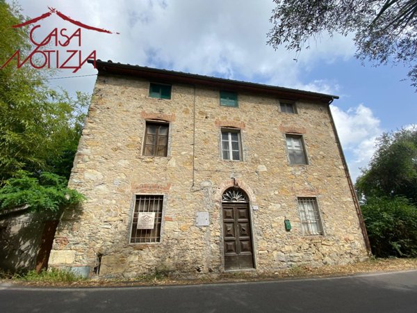 casa indipendente in vendita a Massarosa in zona Pieve a Elici