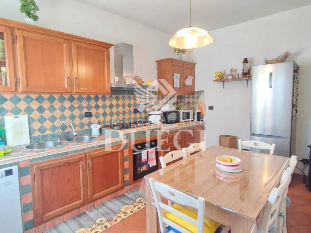 casa indipendente in vendita a Massarosa in zona Quiesa