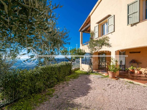 casa indipendente in vendita a Massarosa in zona Piano di Conca