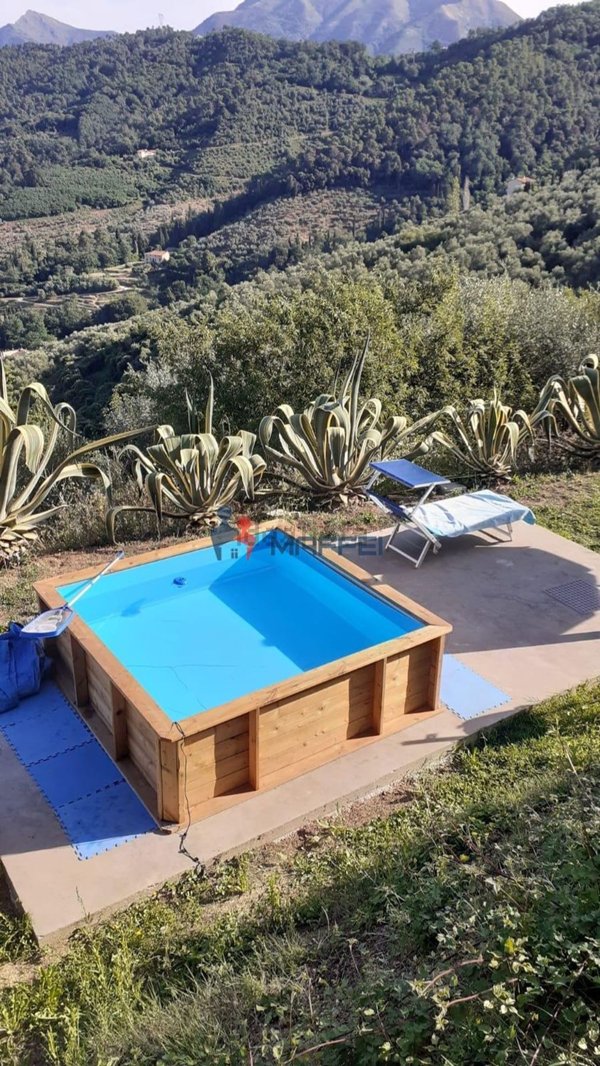 casa indipendente in vendita a Massarosa in zona Pieve a Elici