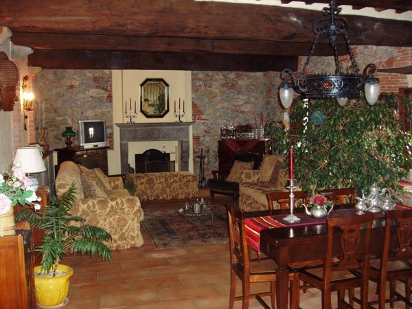 casa indipendente in vendita a Massarosa