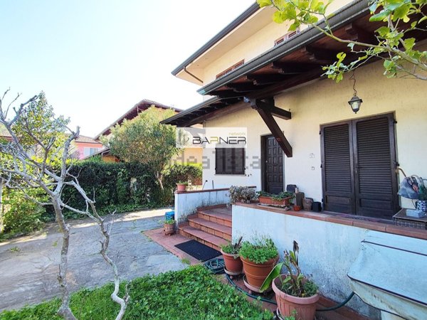 casa indipendente in vendita a Massarosa in zona Stiava