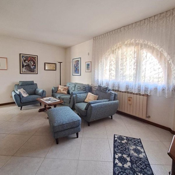 casa indipendente in vendita a Massarosa in zona Piano di Mommio