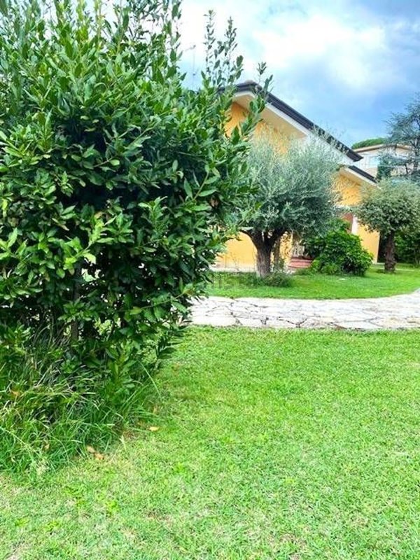 casa indipendente in vendita a Massarosa