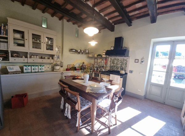 casa indipendente in vendita a Massarosa