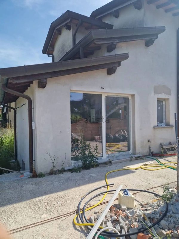 casa indipendente in vendita a Massarosa