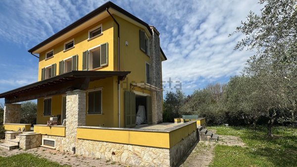 casa indipendente in vendita a Massarosa in zona Stiava