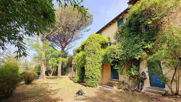 casa indipendente in vendita a Massarosa in zona Massaciuccoli