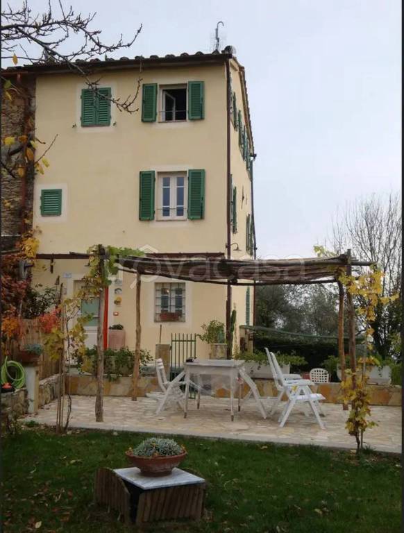 casa indipendente in vendita a Massarosa