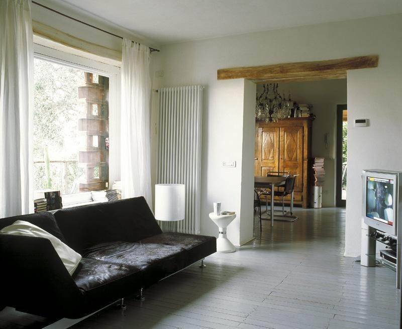 casa indipendente in vendita a Massarosa in zona Montigiano