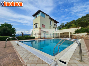 casa indipendente in vendita a Massarosa in zona Corsanico
