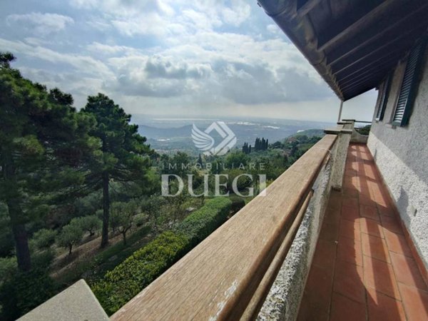 casa indipendente in vendita a Massarosa in zona Corsanico