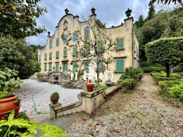 villa in vendita a Massarosa in zona Quiesa