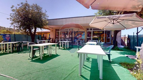 negozio in vendita a Massarosa