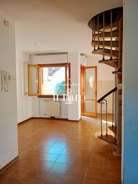 appartamento in vendita a Massarosa in zona Stiava