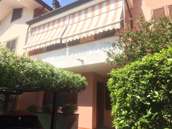 casa indipendente in vendita a Massarosa in zona Stiava