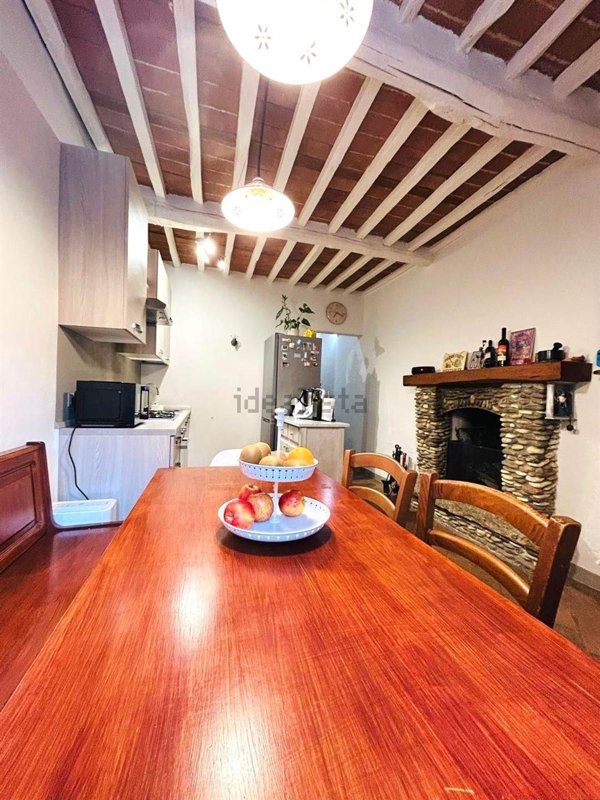 casa indipendente in vendita a Massarosa in zona Bozzano