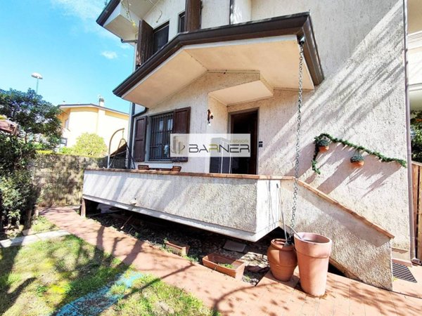 casa indipendente in vendita a Massarosa in zona Piano di Conca