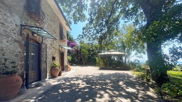 casale in vendita a Massarosa