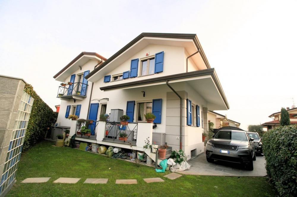casa indipendente in vendita a Massarosa in zona Piano di Conca