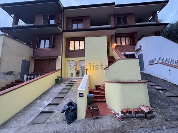 casa indipendente in vendita a Massarosa in zona Bozzano