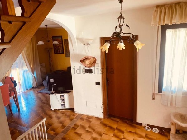 casa indipendente in vendita a Massarosa in zona Piano di Conca